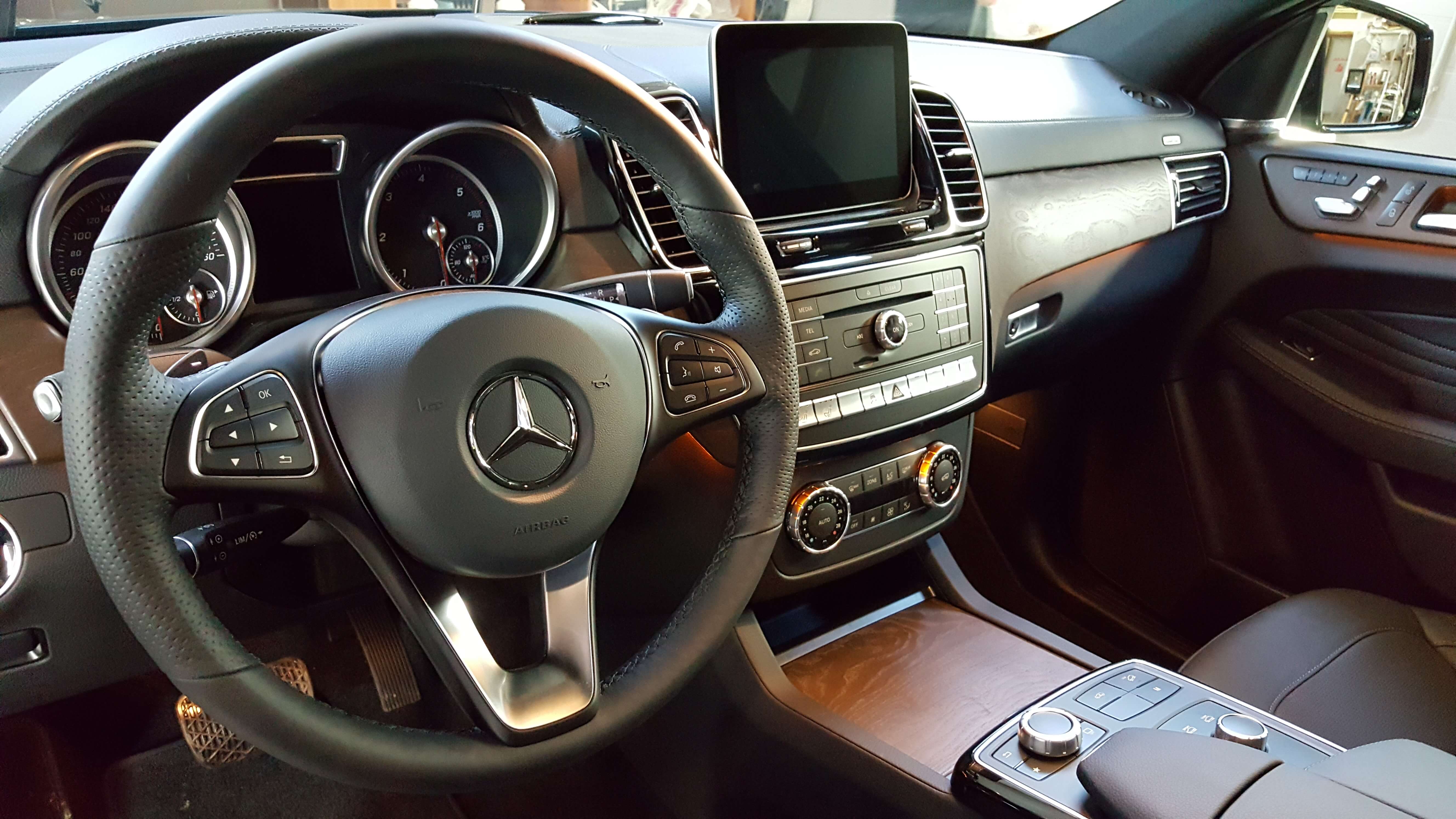 Реставрация салона автомобиля цена