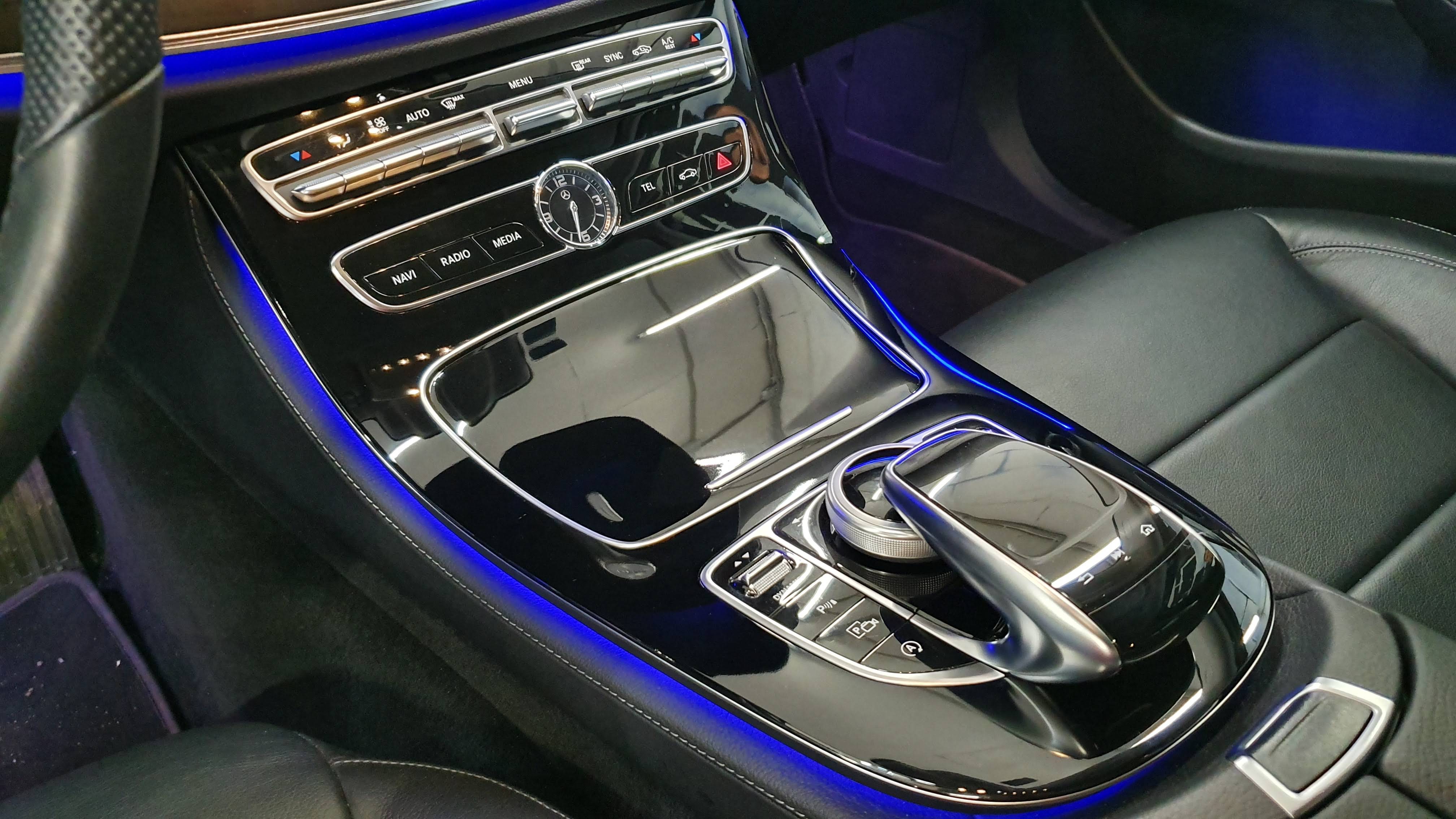 Детейлинг интерьера Mercedes E500